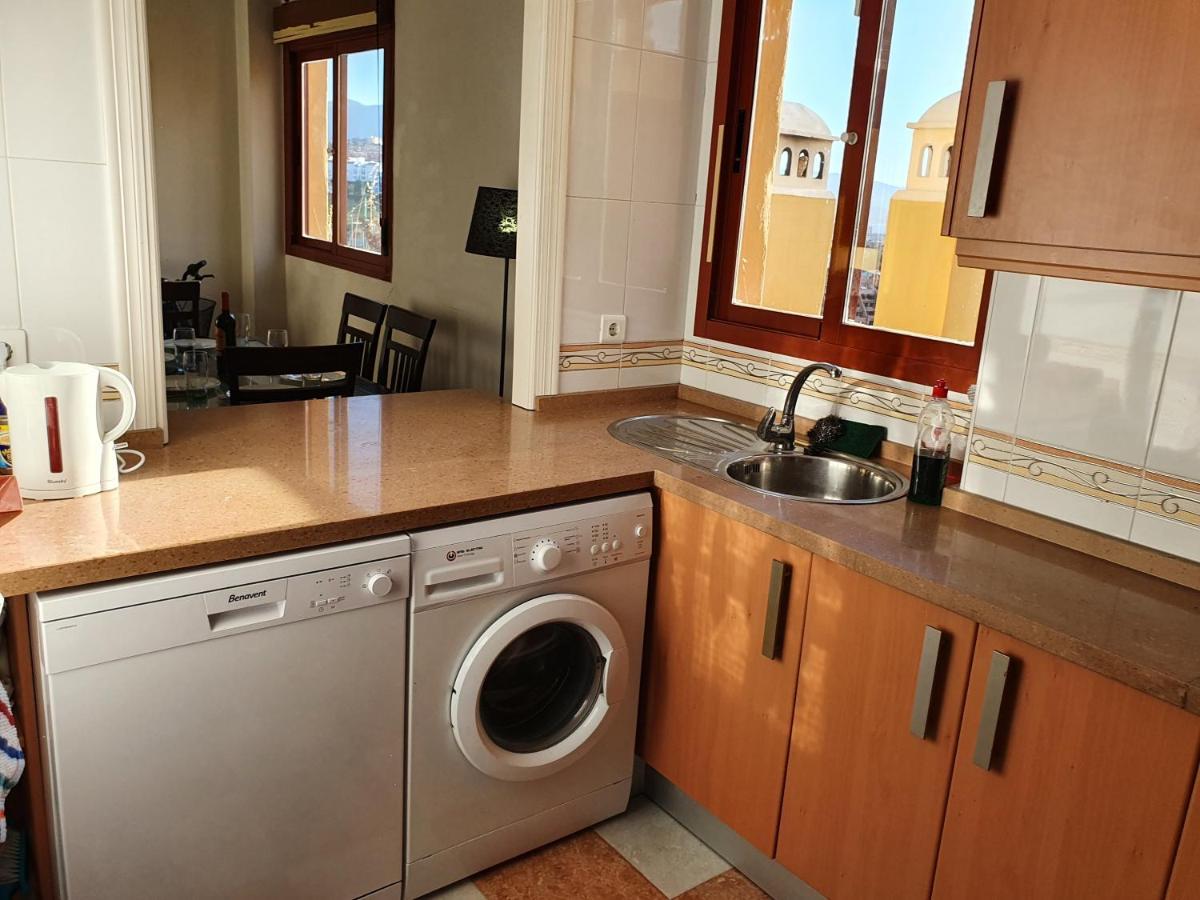 Seaview A Spectacular 3 Bed 3 Bathroom Penthouse Manilva Exteriér fotografie