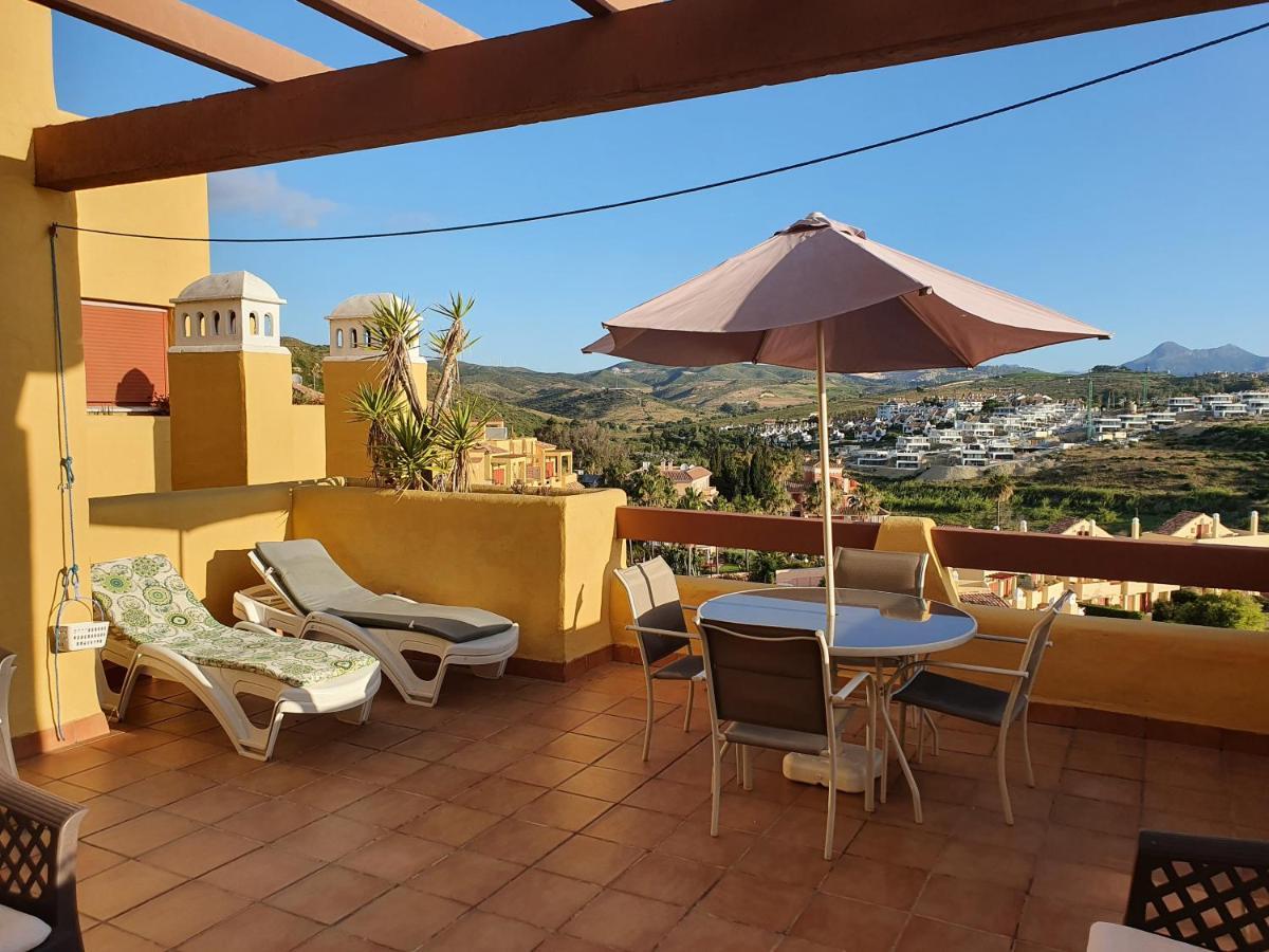 Seaview A Spectacular 3 Bed 3 Bathroom Penthouse Manilva Exteriér fotografie