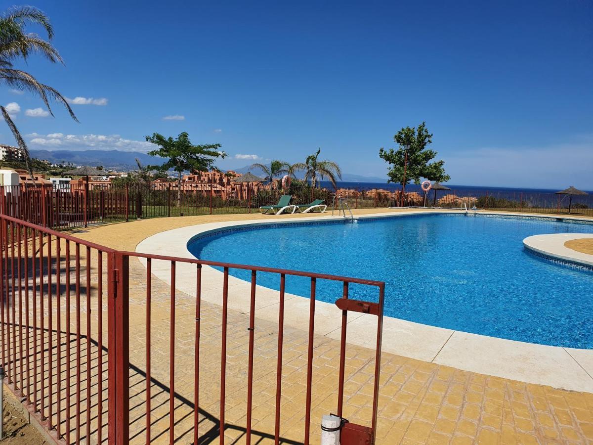 Seaview A Spectacular 3 Bed 3 Bathroom Penthouse Manilva Exteriér fotografie