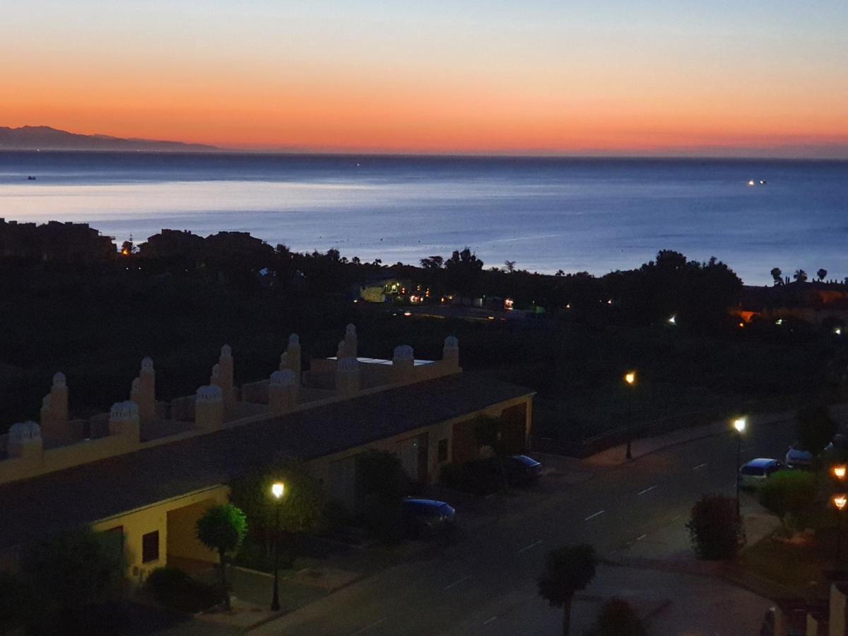Seaview A Spectacular 3 Bed 3 Bathroom Penthouse Manilva Exteriér fotografie